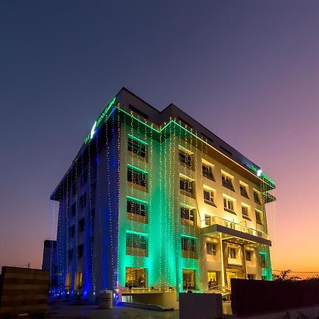 מלון Bijāpur The Fern Residency Vijayapura מראה חיצוני תמונה