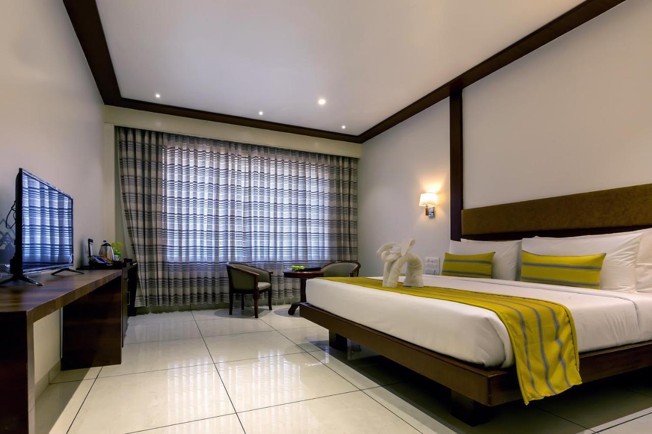 מלון Bijāpur The Fern Residency Vijayapura מראה חיצוני תמונה