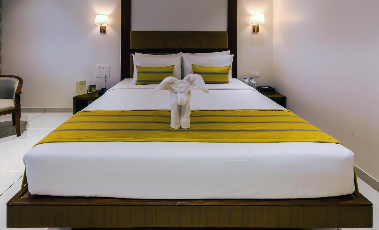 מלון Bijāpur The Fern Residency Vijayapura מראה חיצוני תמונה