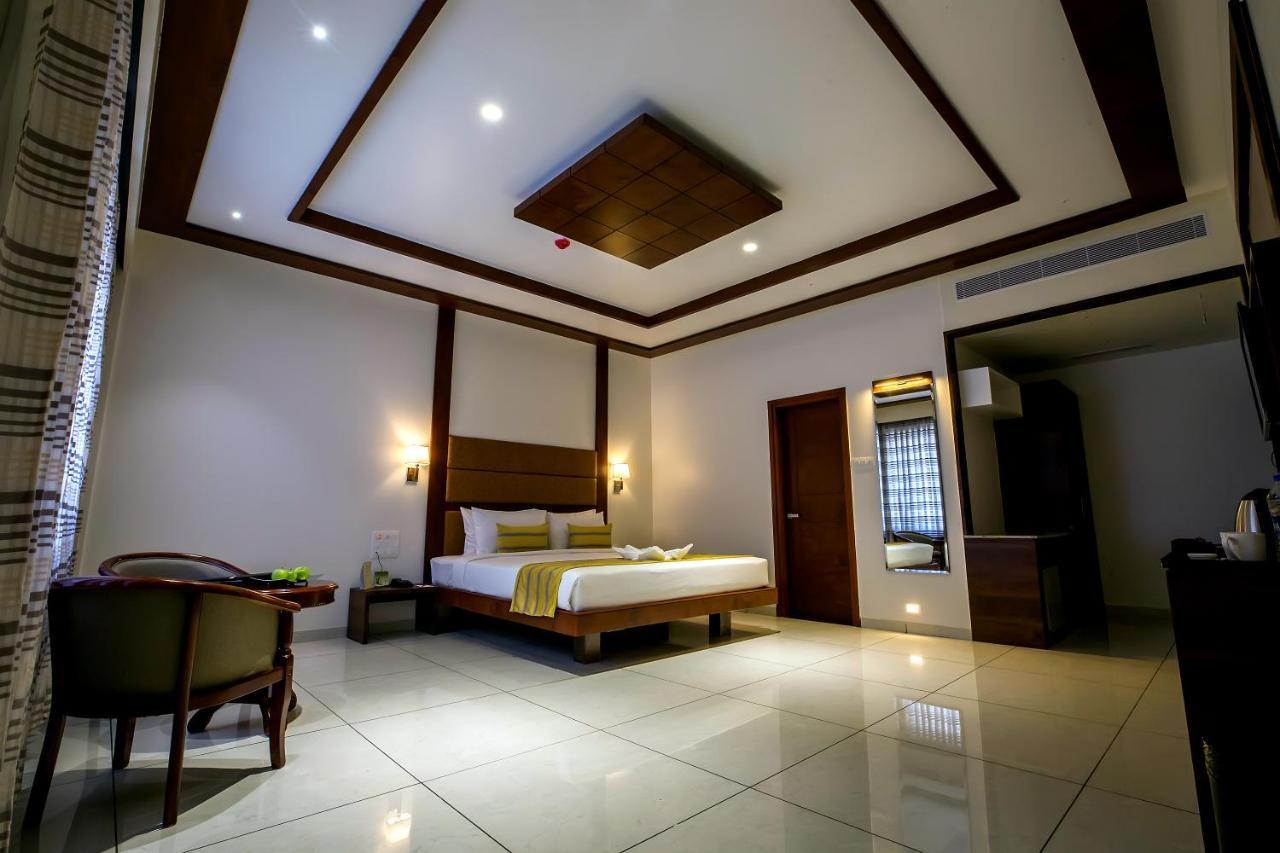 מלון Bijāpur The Fern Residency Vijayapura מראה חיצוני תמונה